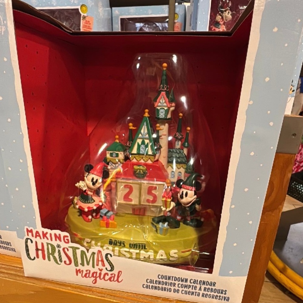 Disney Christmas countdown calendar Mickey Minnie castle nwt